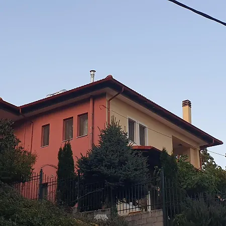 μονοκατοικία με θέα στη λίμνη πλαστήρα Feriehus